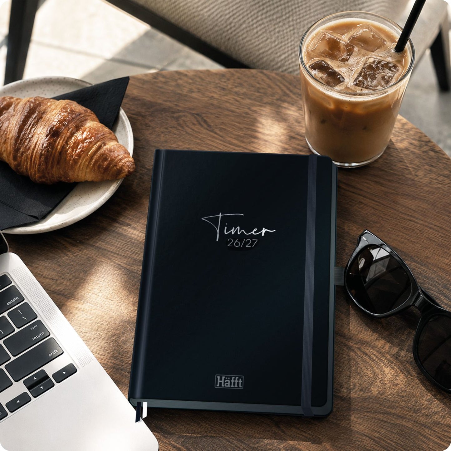 Häfft-Timer Deluxe Jugendkalender 2026/2027 / A5 / Black Edition / Häfft-Verlag